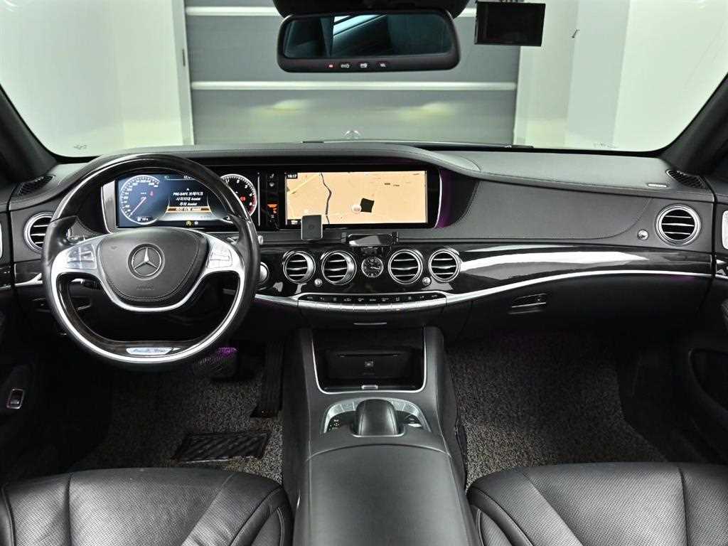 Mercedes-Benz S-Class — photo 07