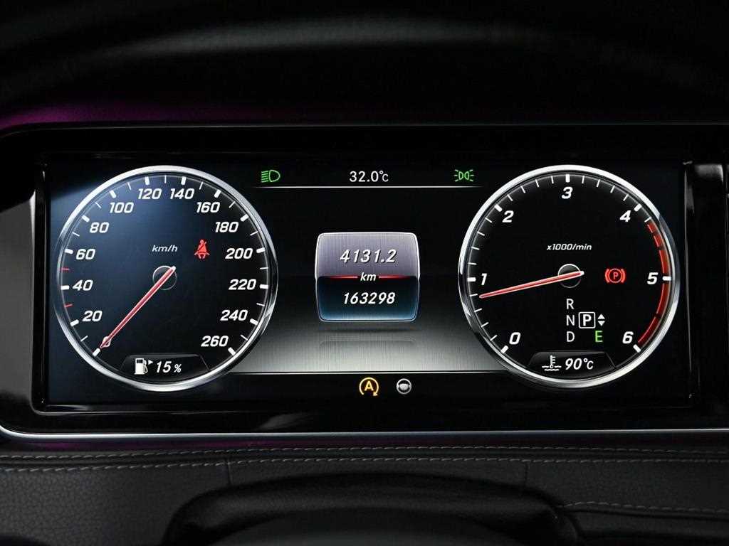 Mercedes-Benz S-Class — photo 08