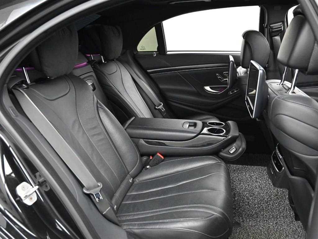 Mercedes-Benz S-Class — photo 12