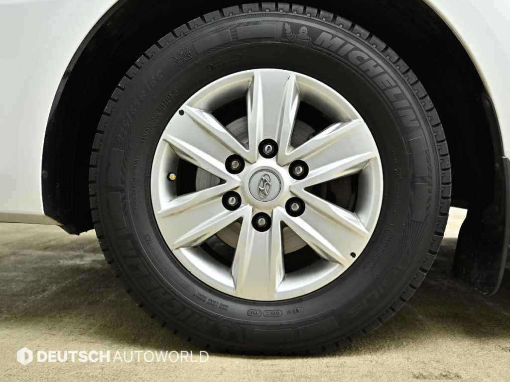 Hyundai Solati — photo 05