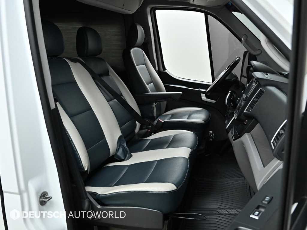 Hyundai Solati — photo 10
