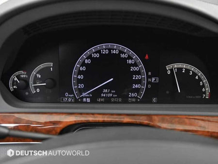 Mercedes-Benz S-Class — photo 08