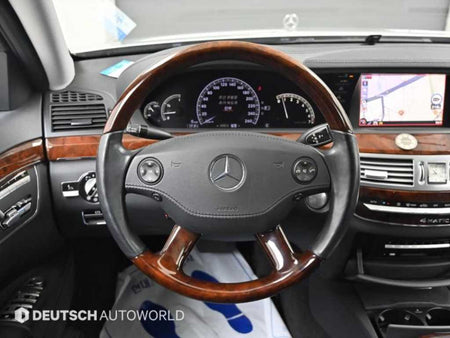 Mercedes-Benz S-Class — photo 13