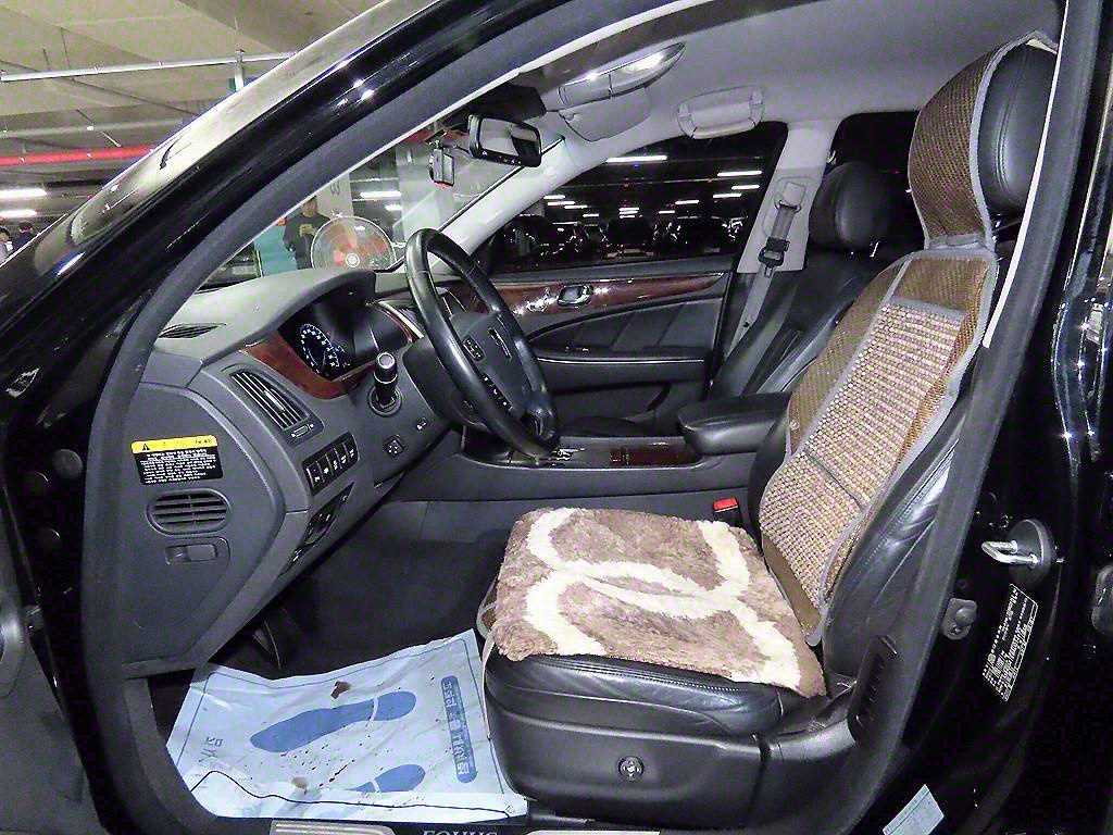 Hyundai Equus — photo 06