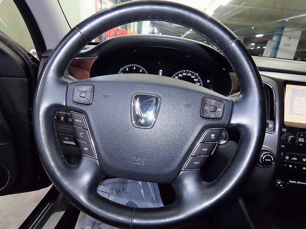 Hyundai Equus — photo 08