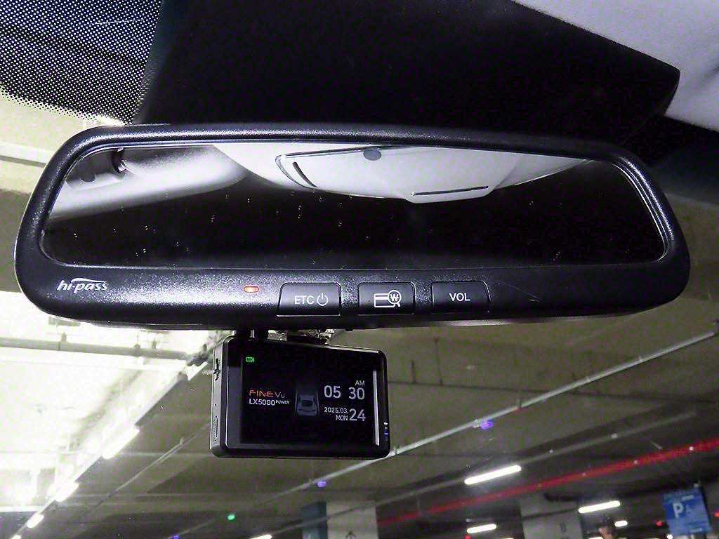 Hyundai Equus — photo 18