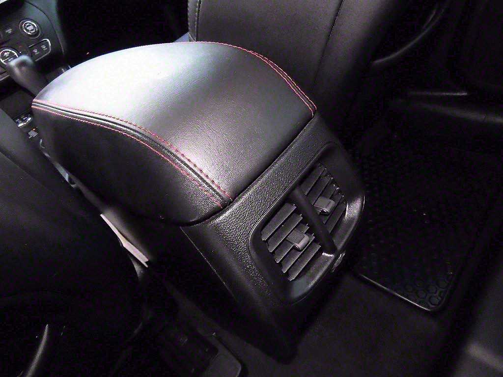 Jeep Cherokee — photo 15