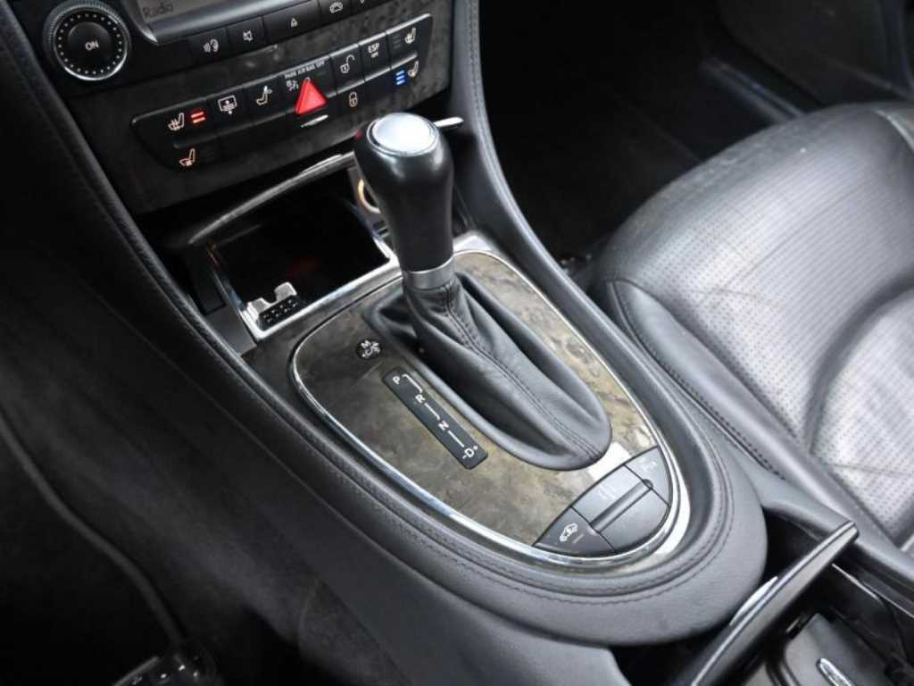 Mercedes-Benz CLS-Class — photo 10