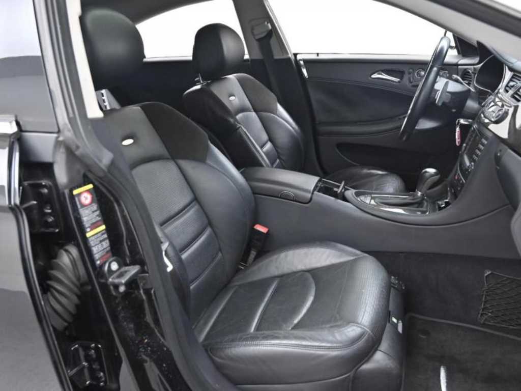 Mercedes-Benz CLS-Class — photo 11