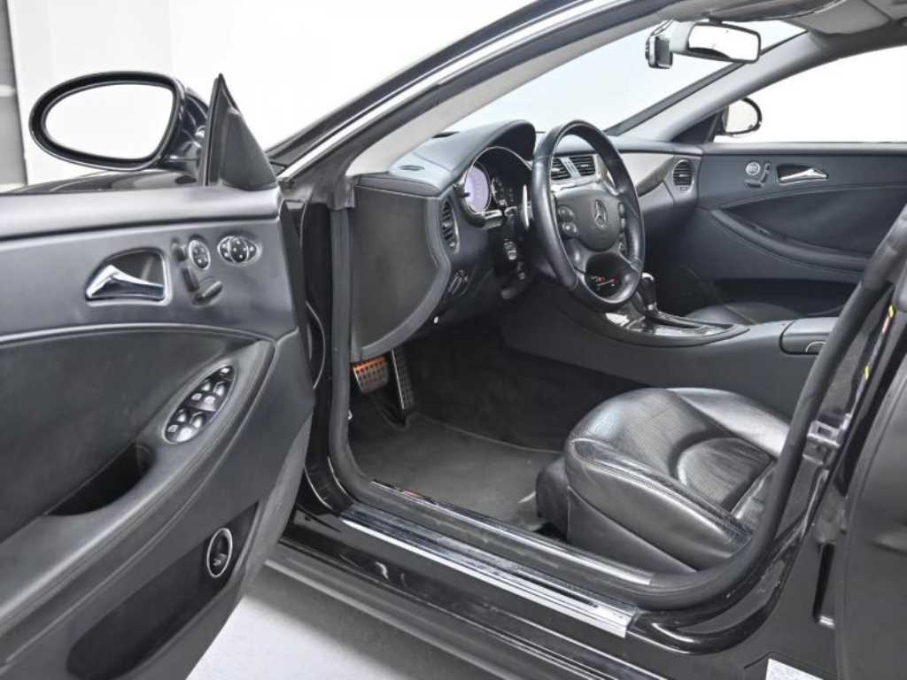 Mercedes-Benz CLS-Class — photo 12