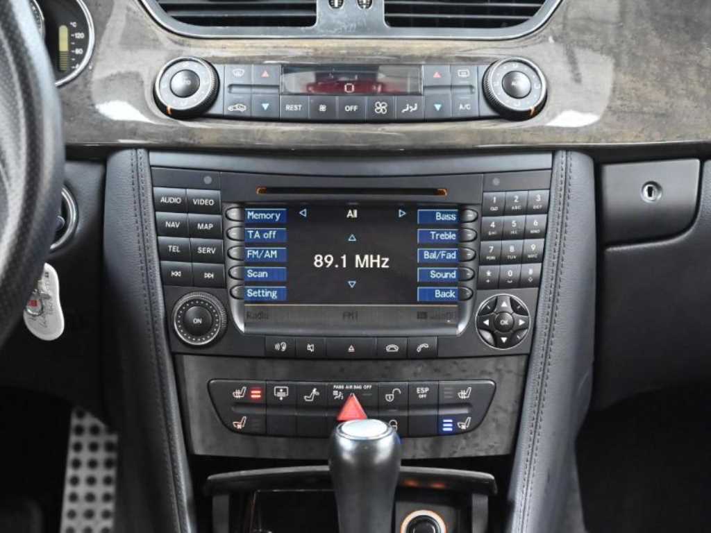 Mercedes-Benz CLS-Class — photo 15