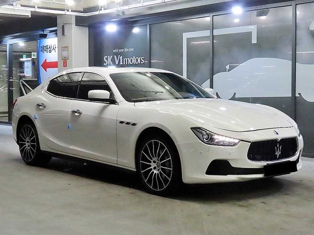 Maserati Ghibli — photo 01
