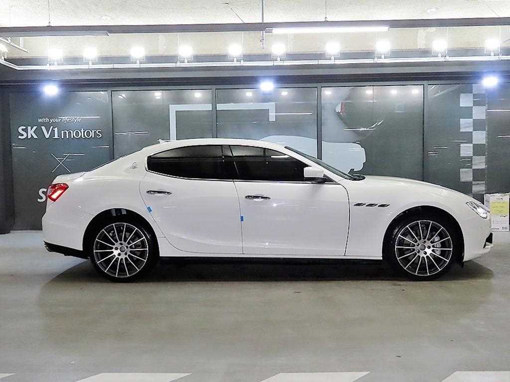 Maserati Ghibli — photo 03