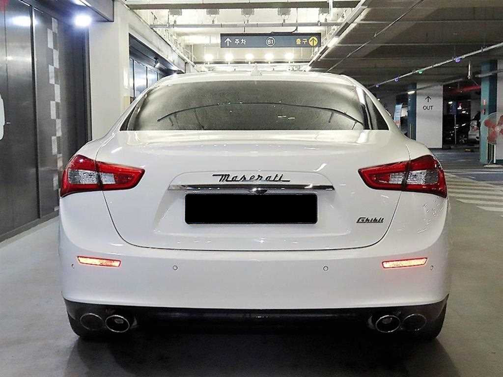 Maserati Ghibli — photo 05