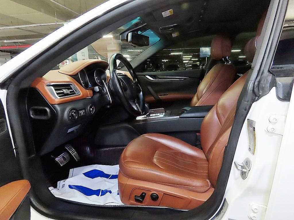 Maserati Ghibli — photo 06