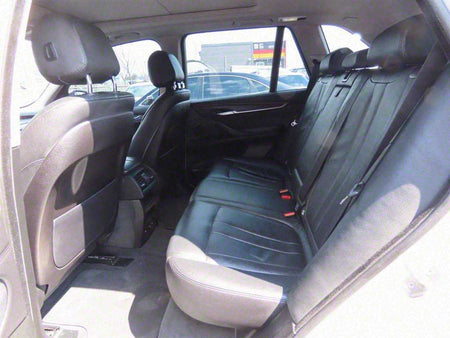 BMW X5 — photo 06