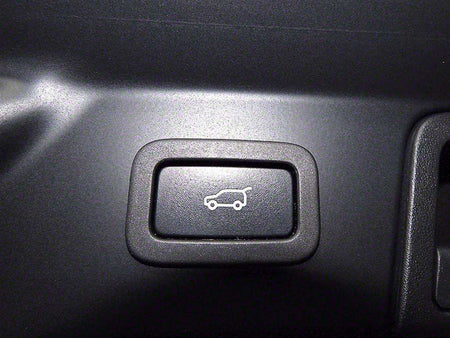 Land Rover Range Rover Velar — photo 16