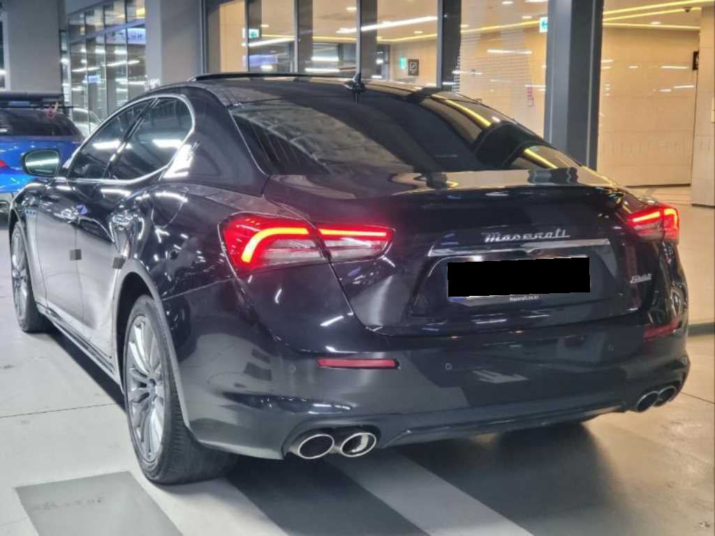 Maserati Ghibli — photo 04