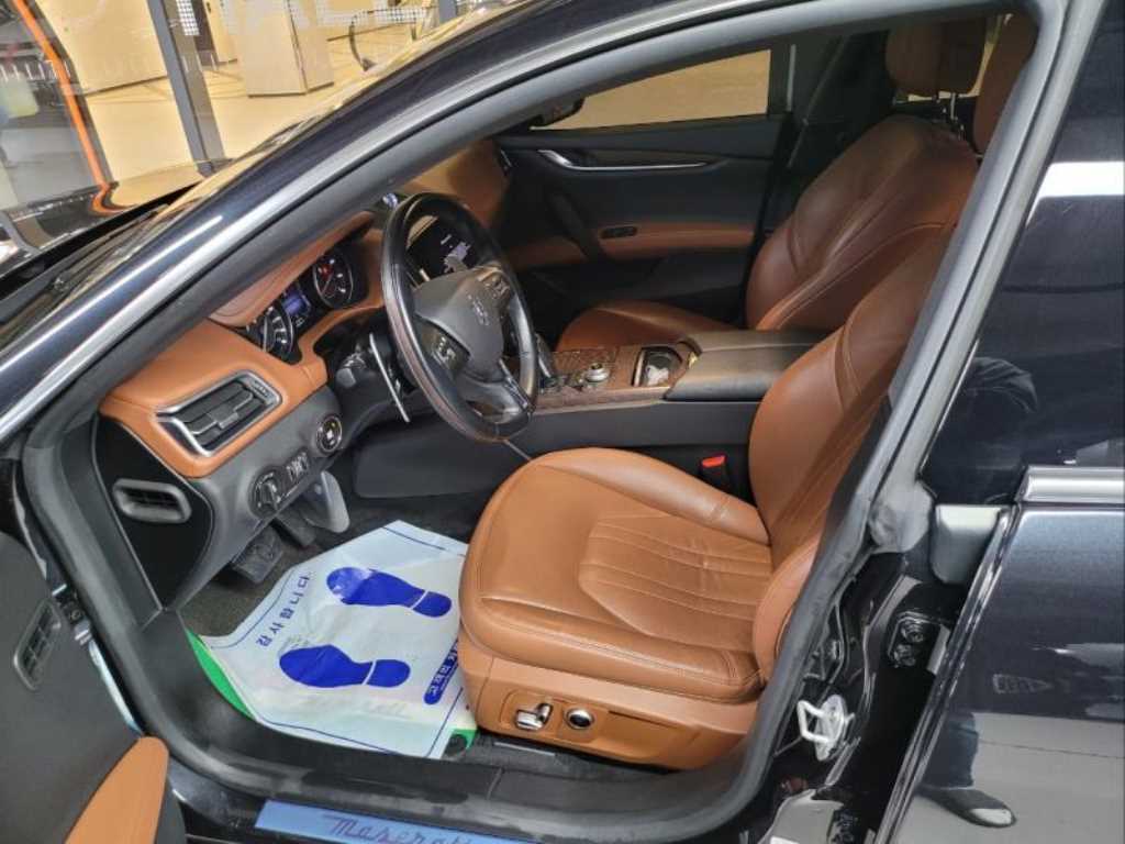 Maserati Ghibli — photo 07