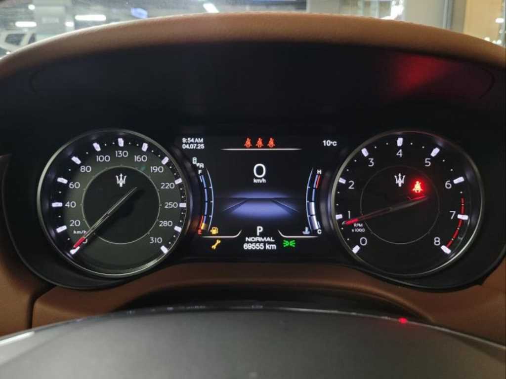 Maserati Ghibli — photo 10