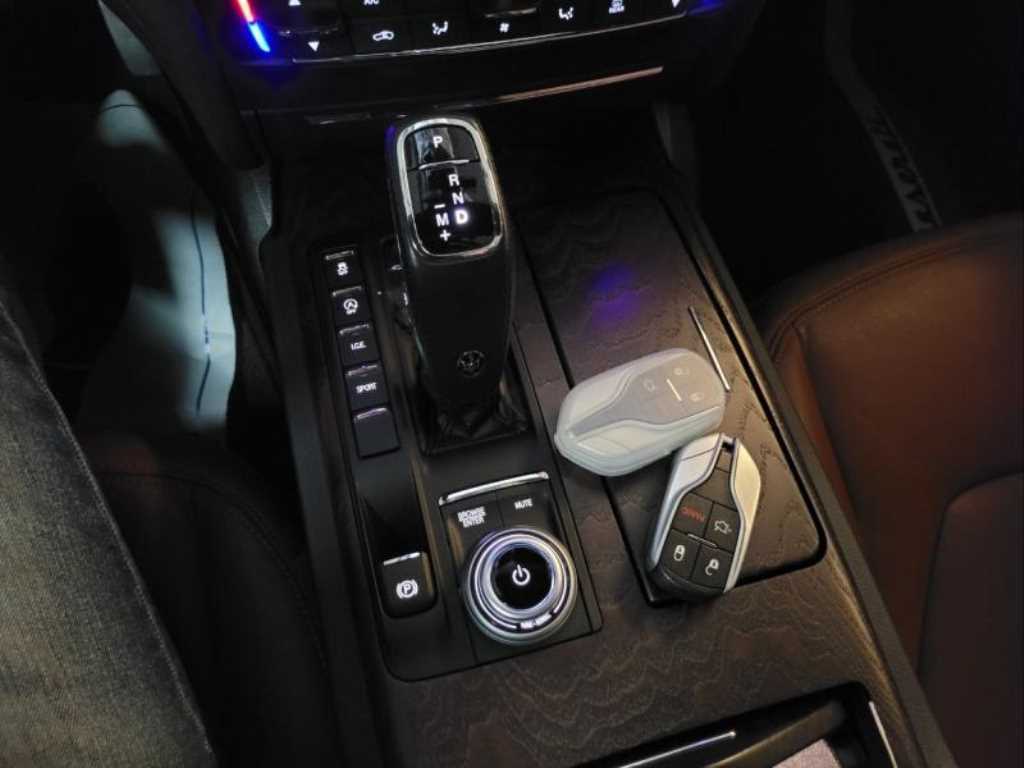 Maserati Ghibli — photo 17