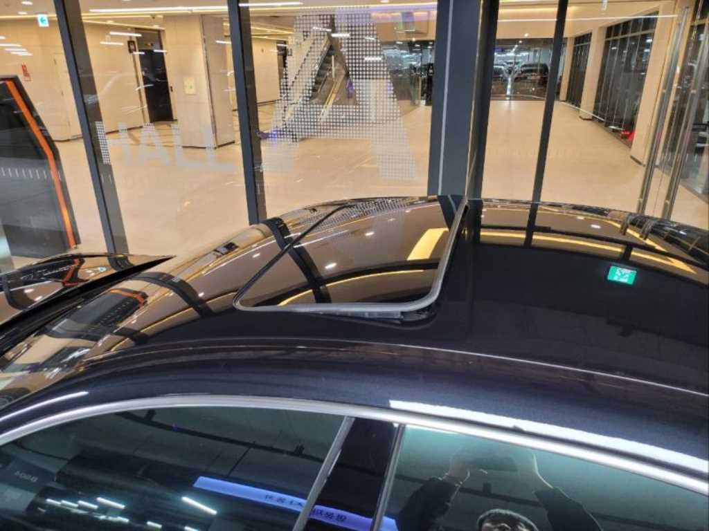 Maserati Ghibli — photo 19