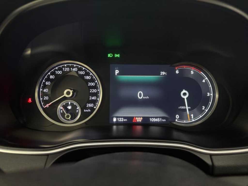 Genesis GV80 — photo 06