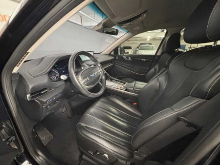 Genesis GV80 — photo 13