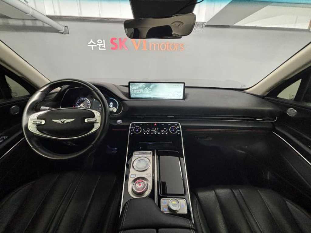 Genesis GV80 — photo 16