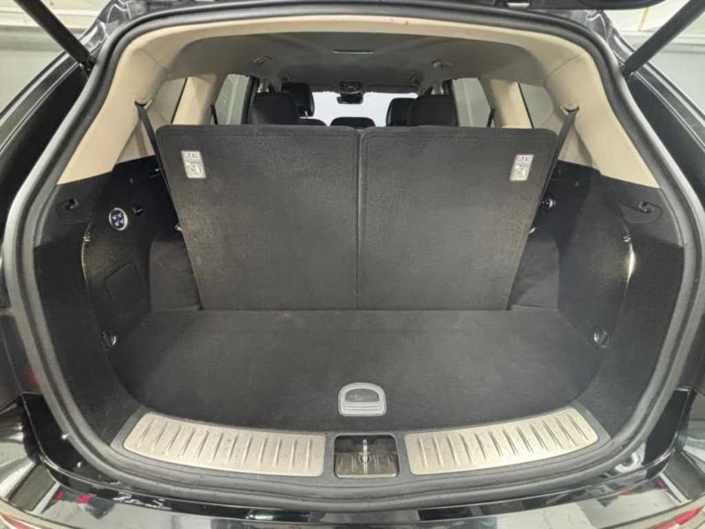 Genesis GV80 — photo 17