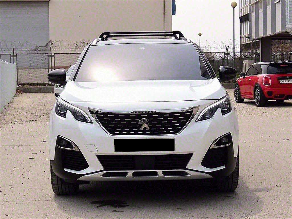 Peugeot 5008 — photo 01
