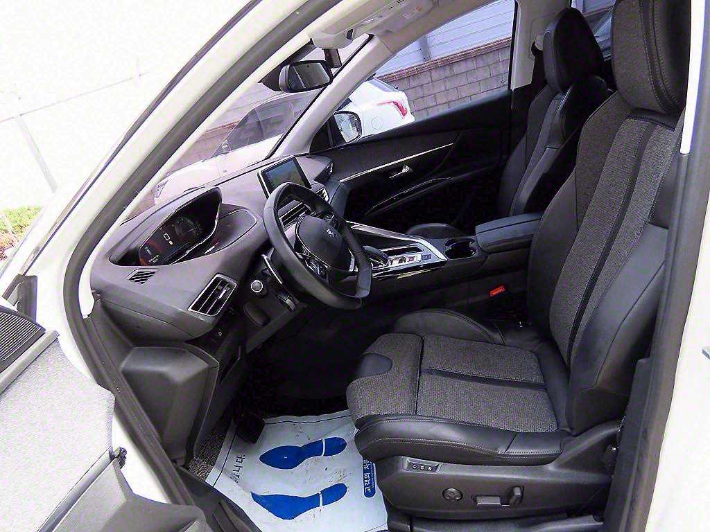 Peugeot 5008 — photo 05
