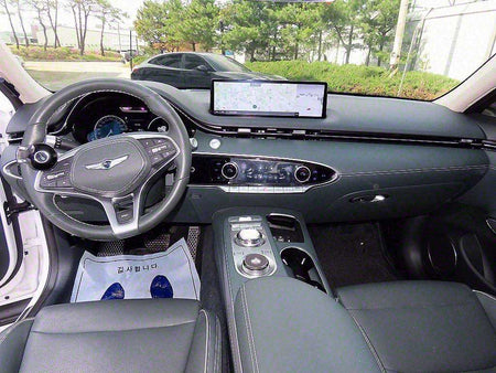 Genesis GV70 — photo 07