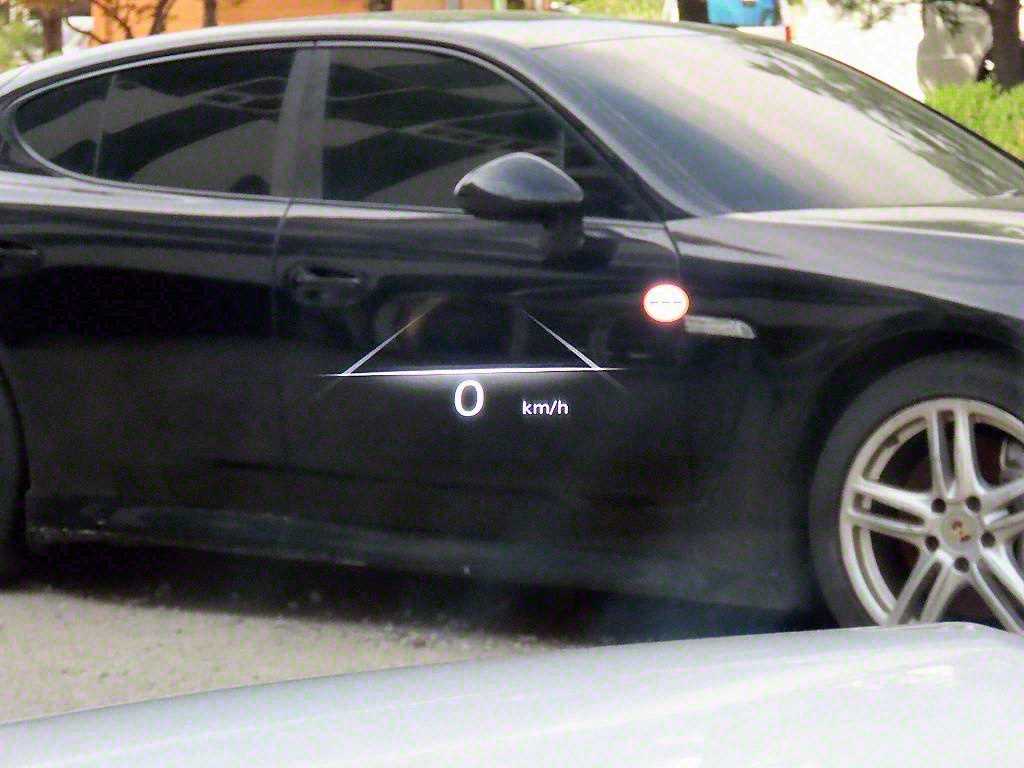 Genesis GV70 — photo 10