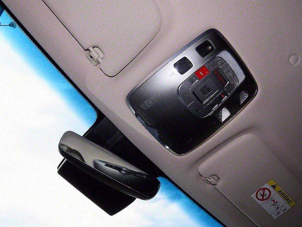 Genesis GV70 — photo 15