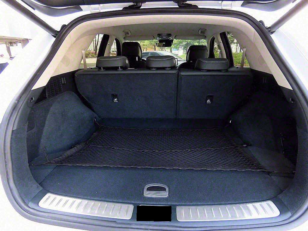 Genesis GV70 — photo 16