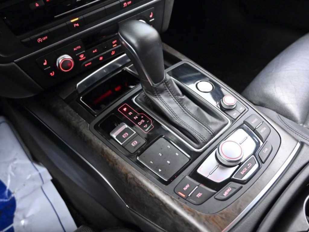 Audi A6 — photo 09