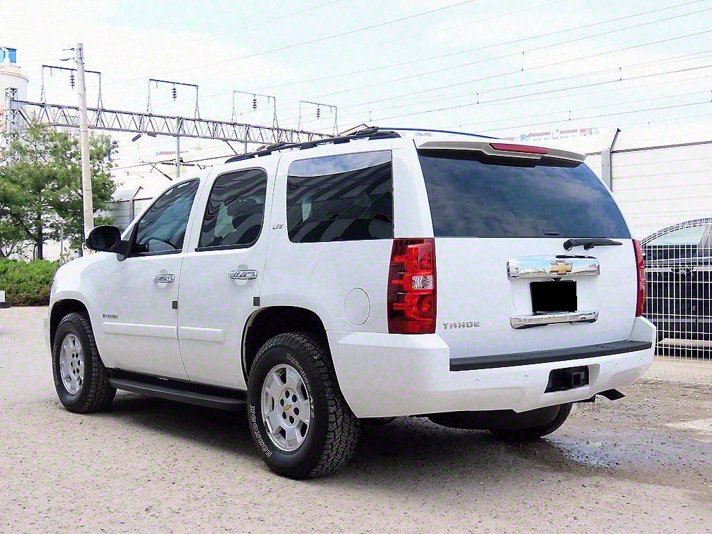 CHEVROLET Tahoe — photo 03