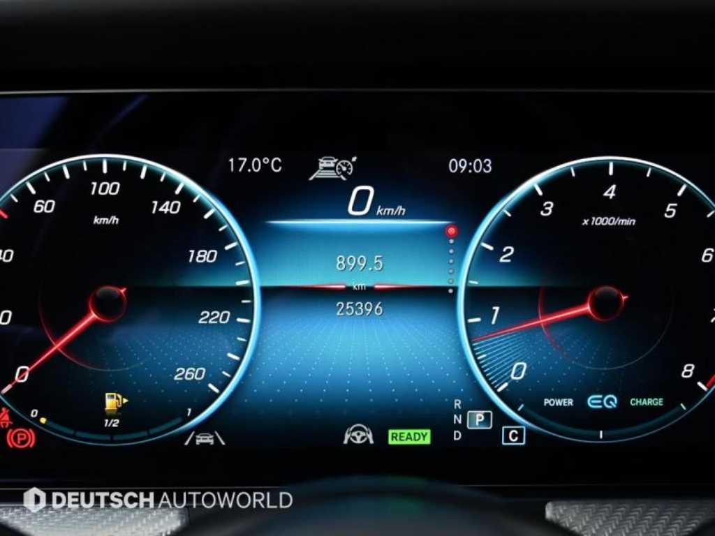 Mercedes-Benz E-Class — photo 08
