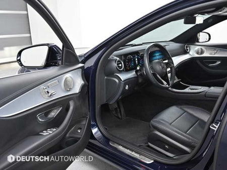 Mercedes-Benz E-Class — photo 11