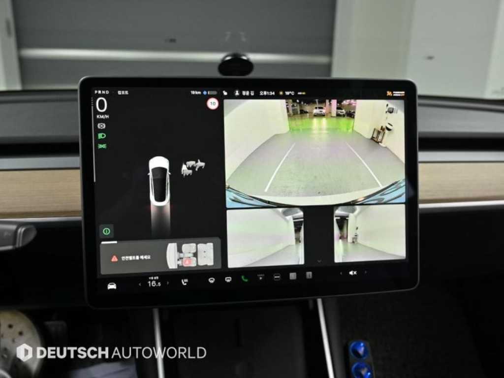 Tesla Model 3 — photo 14