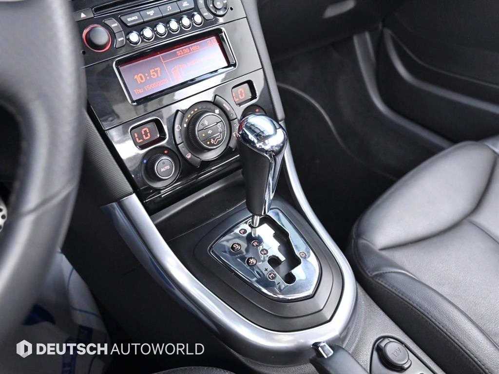 Peugeot 308 — photo 09