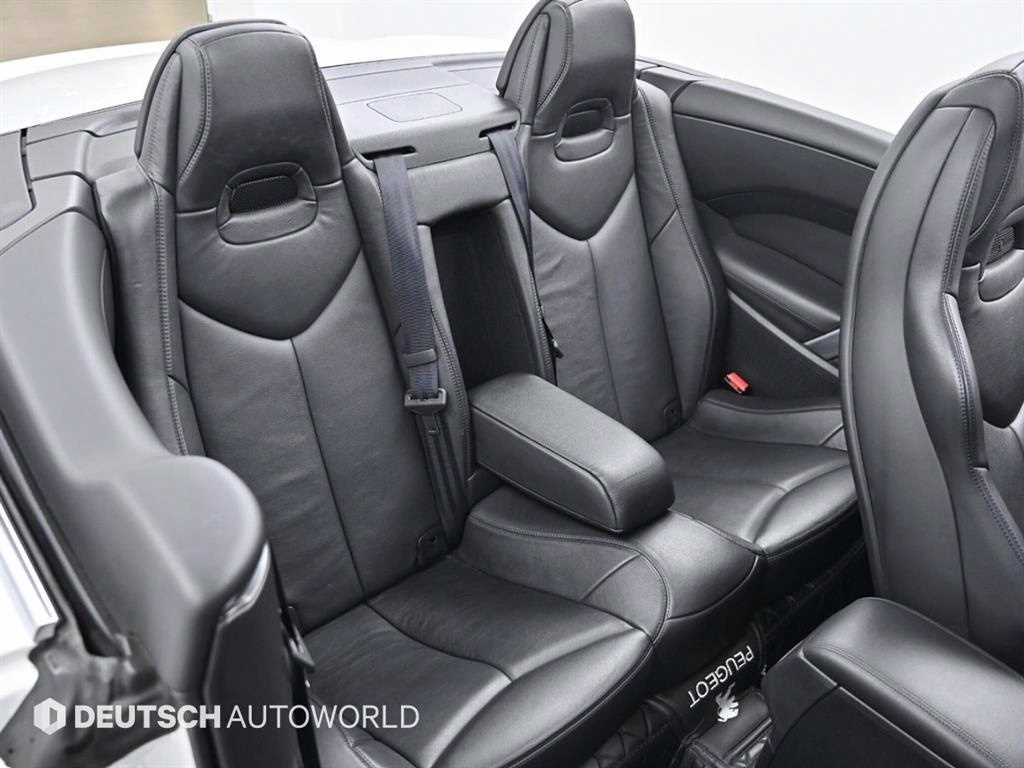 Peugeot 308 — photo 12