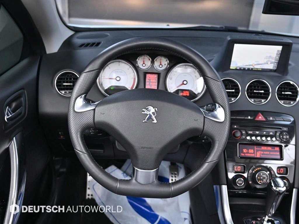 Peugeot 308 — photo 13