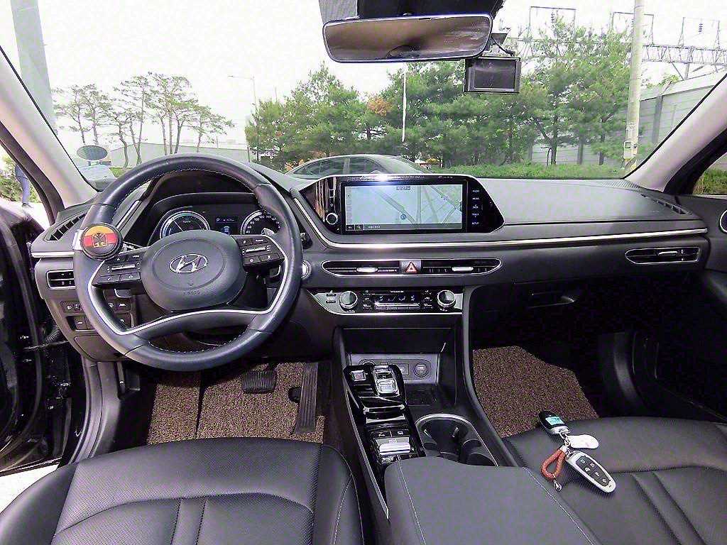 Hyundai Sonata — photo 07