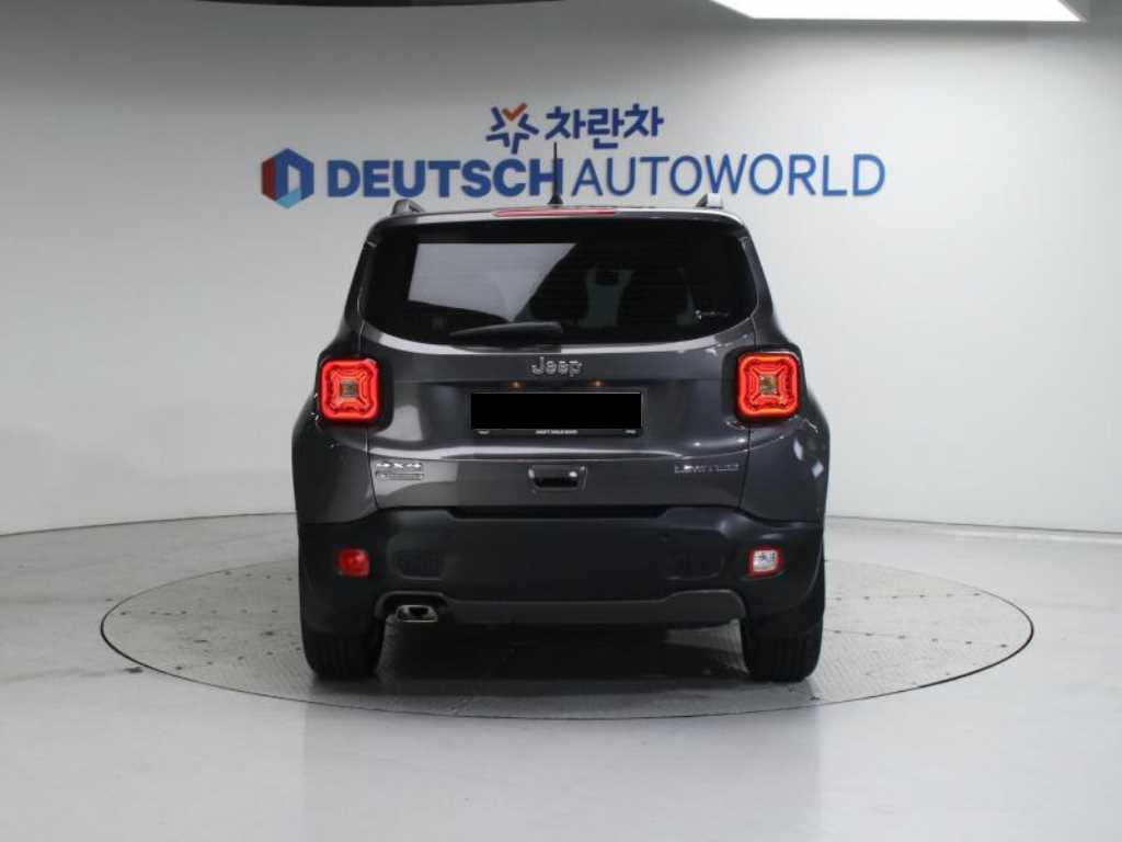 Jeep Renegade — photo 04