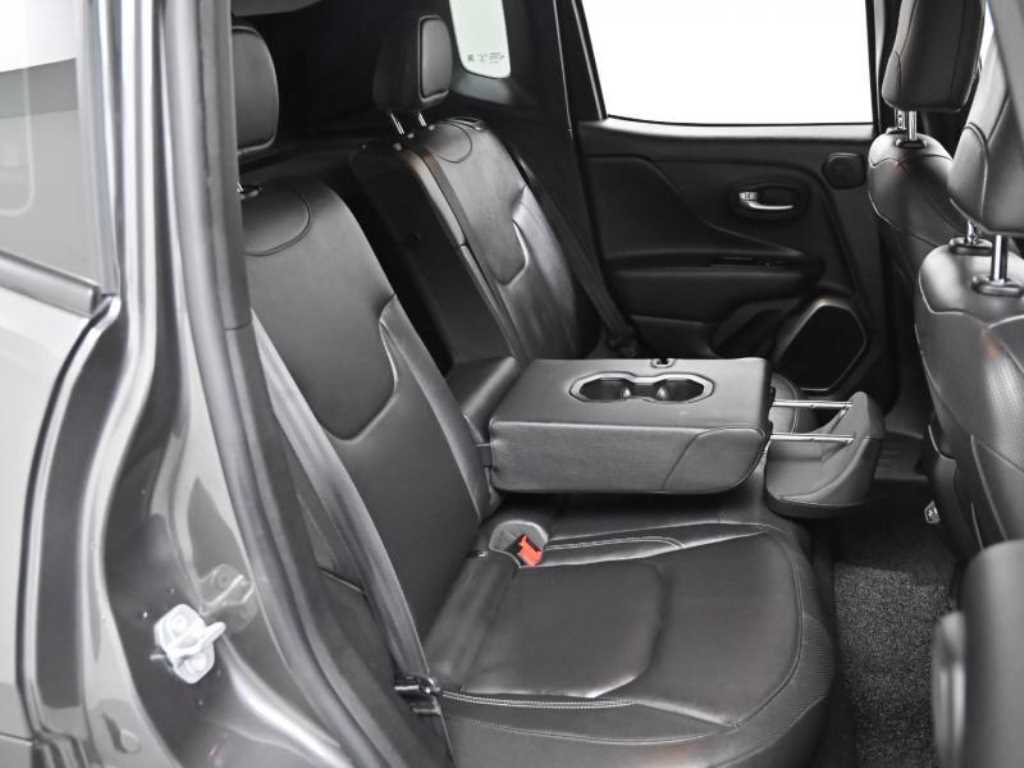 Jeep Renegade — photo 12
