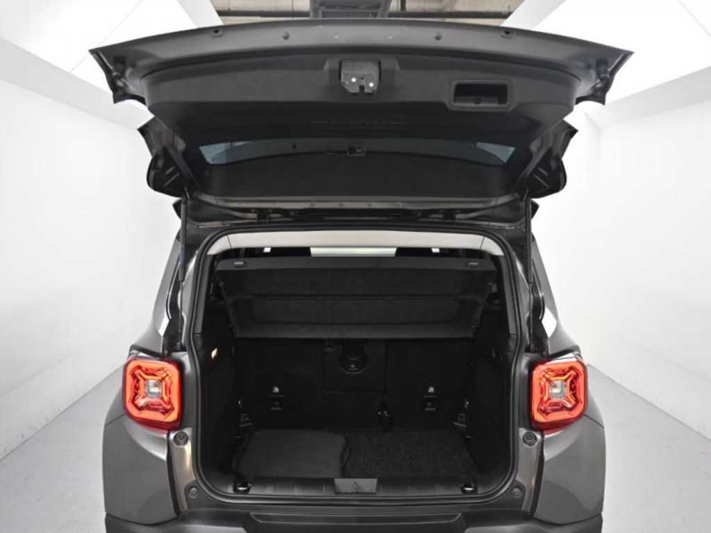 Jeep Renegade — photo 20