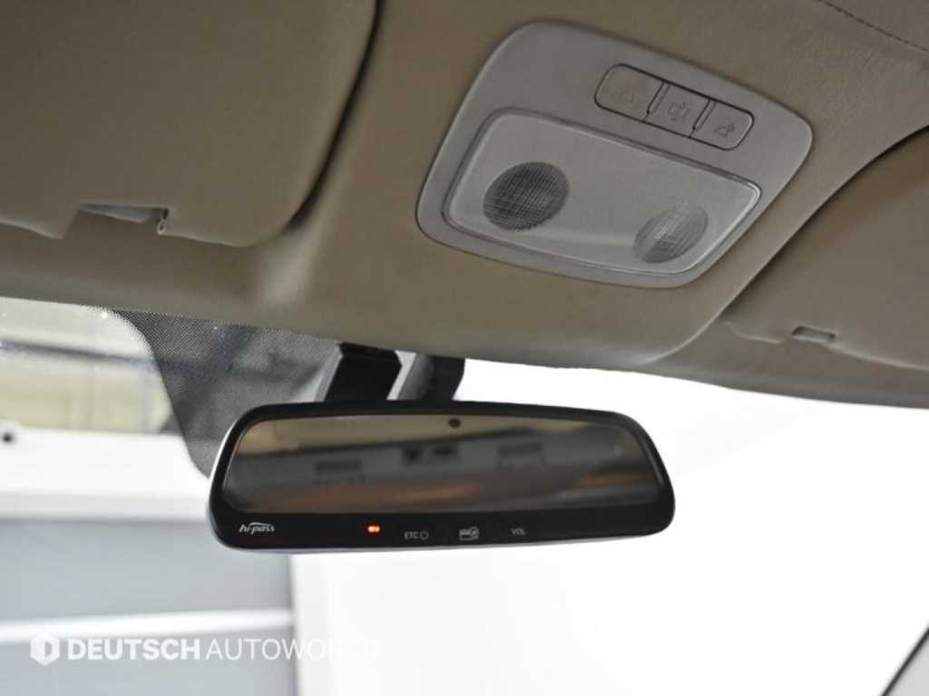 Hyundai Starex — photo 19