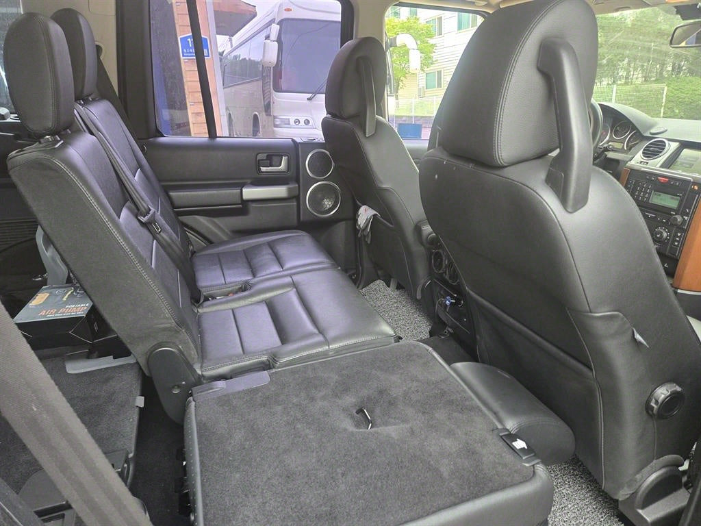 Land Rover Discovery — photo 07